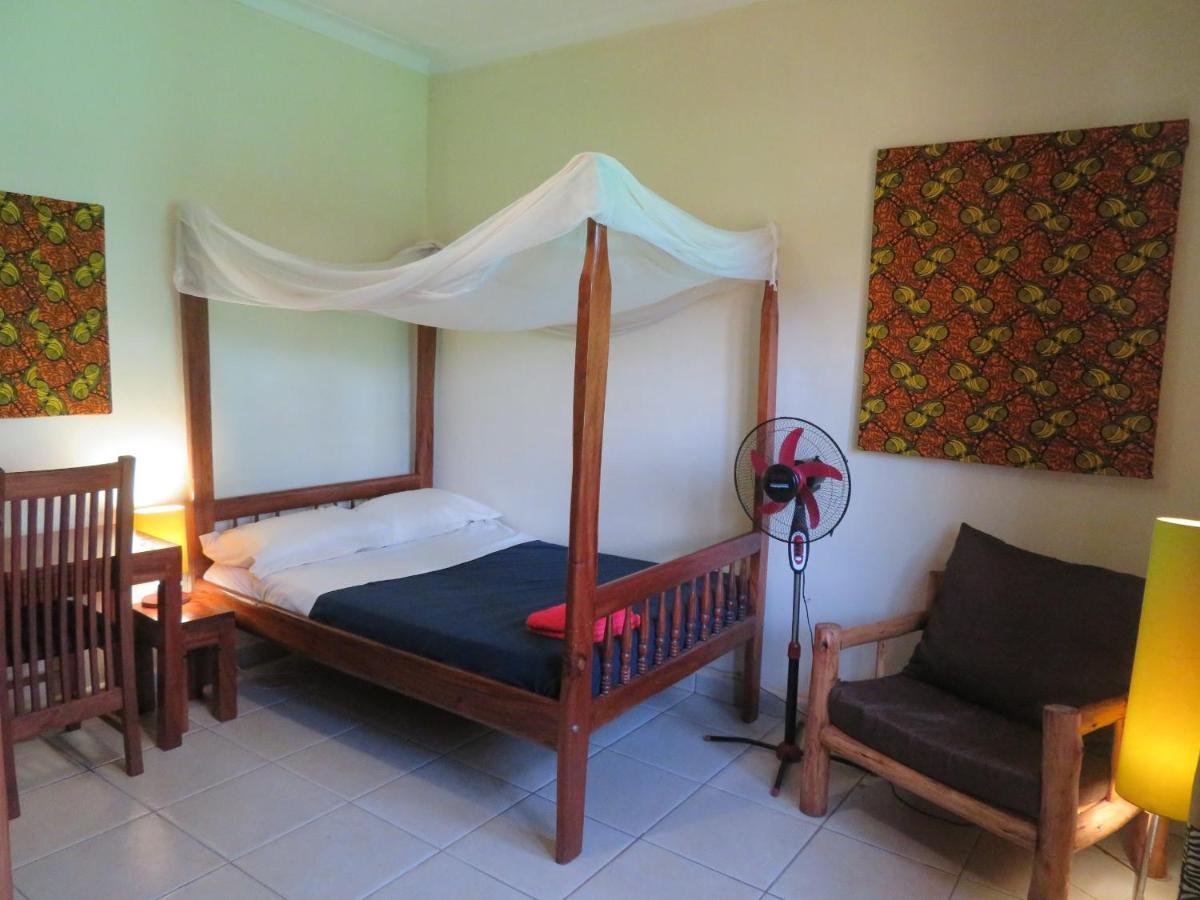 Готель Bikeventures House Uganda Джінджа Екстер'єр фото
