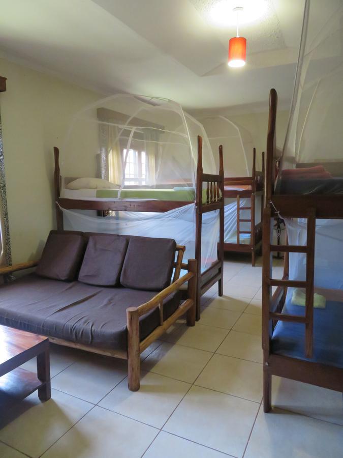 Готель Bikeventures House Uganda Джінджа Екстер'єр фото